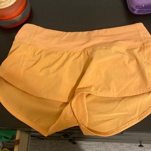 Lulu lemon size 4 shorts